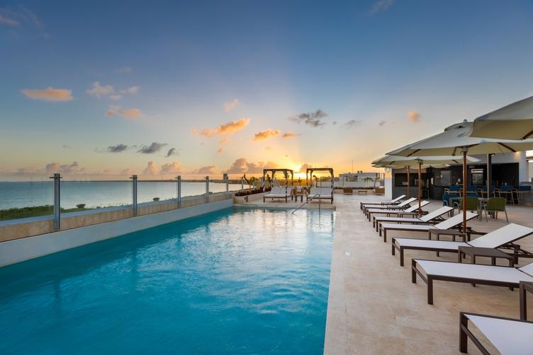 Residence Inn By Marriott Cancun Hotel Zone Eksteriør billede